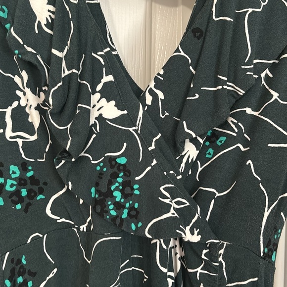 Cabi dress - Picture 4 of 7